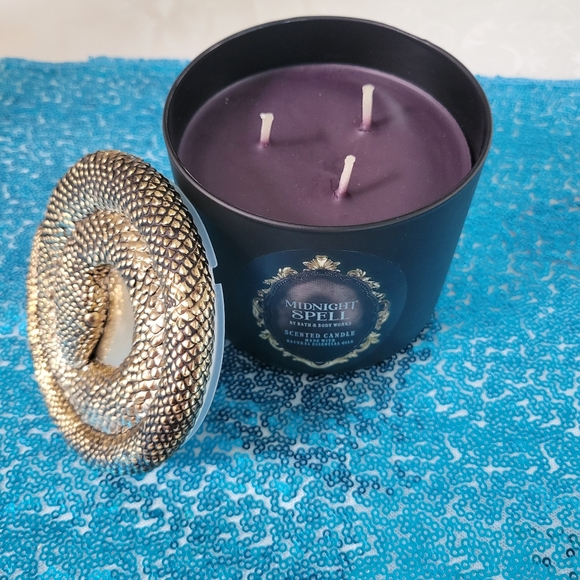 Bath and Body Midnight Spell Candle NEW - Picture 3 of 4
